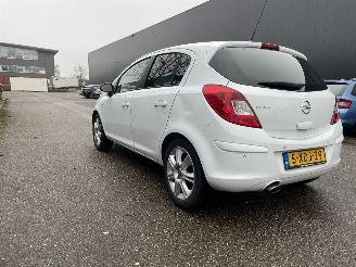 damaged passenger cars Opel Corsa 1.4 5drs 2014/7