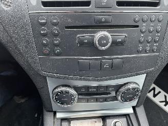 Mercedes C-klasse 200k sedan picture 14