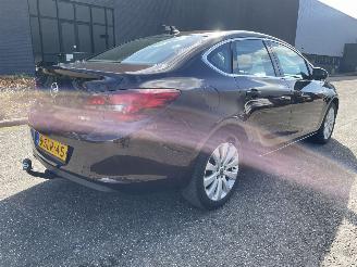 Opel Astra 1.4T 103KW Sedan picture 4