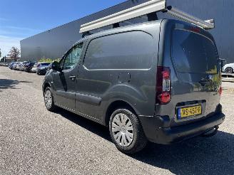 Schadeauto Citroën Berlingo 1.6hdi 2015/11