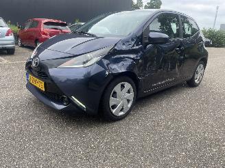 Schadeauto Toyota Aygo 5drs xplay 2015/2