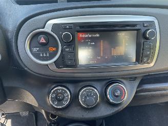 Toyota Yaris 1.3 5drs picture 13