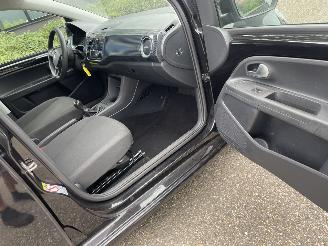 Volkswagen Up! 5drs airco picture 10