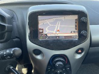Toyota Aygo 5drs xplay picture 14