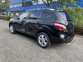 Nissan Qashqai 7persoons picture 5