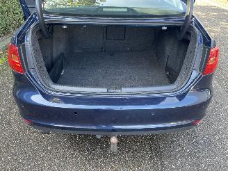 Volkswagen Jetta 1.6 tdi 77kw picture 9