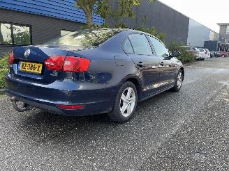 Volkswagen Jetta 1.6 tdi 77kw picture 6