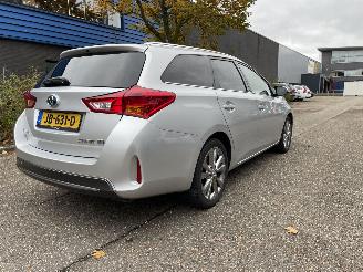 Toyota Auris 1.8 hybrid picture 2