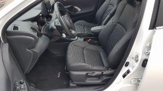 Mazda 2 HYBRIDE picture 21