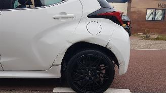 Mazda 2 HYBRIDE picture 3