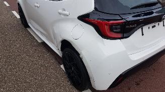 Mazda 2 HYBRIDE picture 4