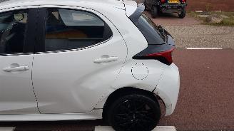 Toyota Yaris MAZDA 2 HYBRIDE picture 5