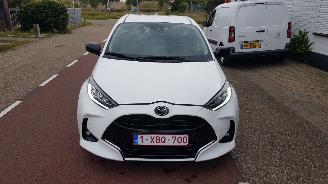 Toyota Yaris MAZDA 2 HYBRIDE picture 8