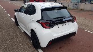 Toyota Yaris MAZDA 2 HYBRIDE picture 14