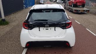 Toyota Yaris MAZDA 2 HYBRIDE picture 13