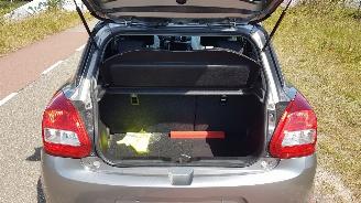 Suzuki Swift 1.2GL+ picture 9