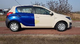 Hyundai I-20 AUTOMAAT picture 6