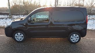 Käytettyjen passenger cars Renault Kangoo 1.5DCi 2021/6