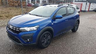 krockskadad bil auto Dacia Sandero STEPWAY  AUTOMAAT 2025/4