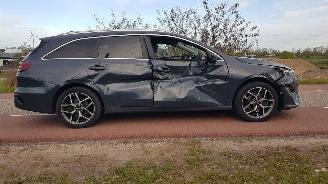 Kia Ceed 1.6GDi PHEV 77KW picture 10