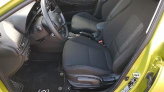 Hyundai I-20 AUTOMAAT picture 17