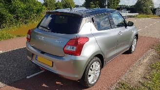 Suzuki Swift  picture 3