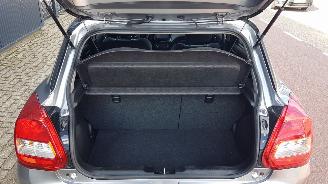 Suzuki Swift  picture 13