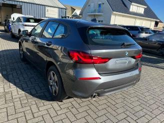 Voiture accidenté BMW 1-serie d Advantage Aut7G Live Cockpit LED Navi 2021/4