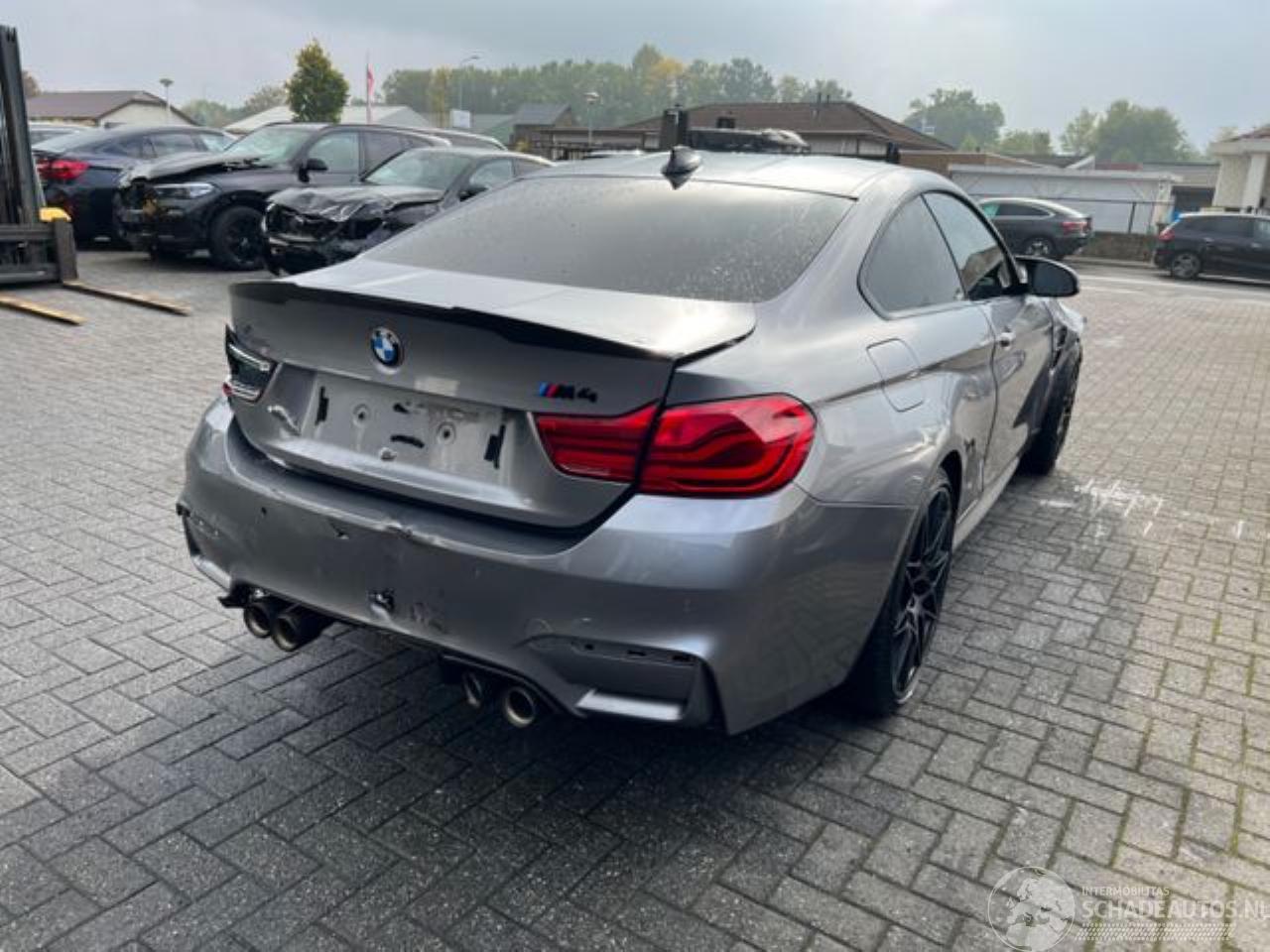 BMW M4 Coupe Competition 331 kW 24V Carbon dach