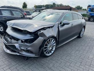 damaged passenger cars Mercedes Cla-klasse 180d Shooting Brake AMG Panorama 2020/6