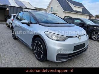 Volkswagen ID.3 Pro Life  Rijbaar/Drive ready picture 1