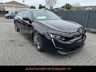 Damaged car Peugeot 508 SW Hybrid 225 Allure Plugin Full LED 2020/8