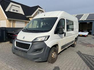 Peugeot Boxer III 2,0HDI Premium 335 Fourgon 5Sitzer picture 3