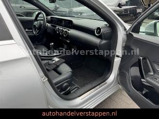 Mercedes A-klasse d DAB+ Navigation 106co2 picture 17