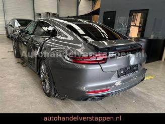 uszkodzony samochody osobowe Porsche Panamera 4 E-Hybrid Sport-Chrono-Paket Panorama 2017/12