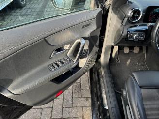 Mercedes Cla-klasse 180 Shooting Brake Urban picture 21