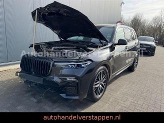 Unfallwagen BMW X7 M50d 294KW Pano Sky -Executive- 6Sitzer 2019/7