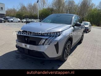 Coche accidentado Peugeot 3008 Hybrid 136 GT Automatik 2024/11