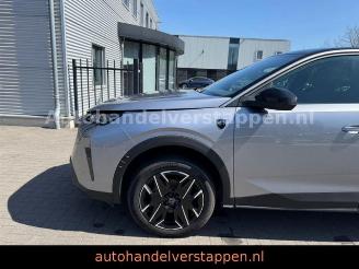 Peugeot 3008 Hybrid 136 GT Automatik picture 4