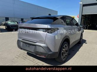 Peugeot 3008 Hybrid 136 GT Automatik picture 6