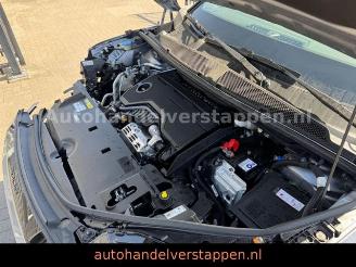 Peugeot 3008 Hybrid 136 GT Automatik picture 20