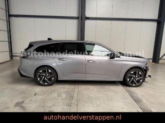 Peugeot 308 SW Hybrid 180 Allure Pack 133KW Nappa EXclus picture 7