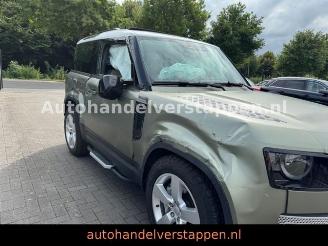Land Rover Defender 90 P400 First Edition Run Roof picture 4