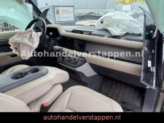 Land Rover Defender 90 P400 First Edition Run Roof picture 16