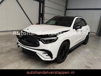 Unfallwagen Mercedes GLC 300d 4Matic AMG Sport 9G-TRONIC Panorama 2024/4