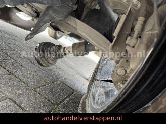 Land Rover Discovery Sport D165 R-Dynamic S AWD Panorama picture 19