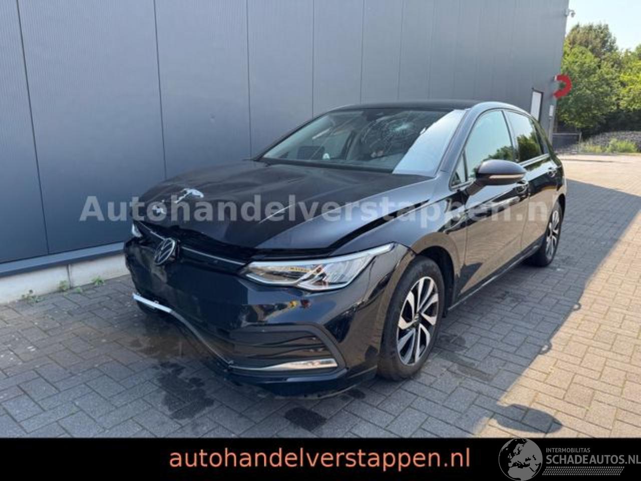 Volkswagen Golf VIII Lim. Active TSI 81KW Navi DAB+