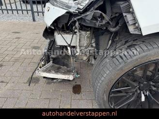 Land Rover Range Rover Vogue 3.0 V6 250KW SC HSE VOLL picture 27