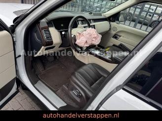 Land Rover Range Rover Vogue 3.0 V6 250KW SC HSE VOLL picture 24