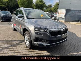Damaged car Skoda Karoq Ambition 81 kW TSI Navi LED 2023/12